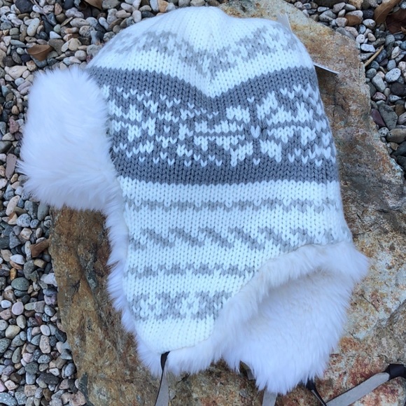 RH🎈FAIR ISLE & LUXE FAUX FUR HAT🎈 - Picture 8 of 12